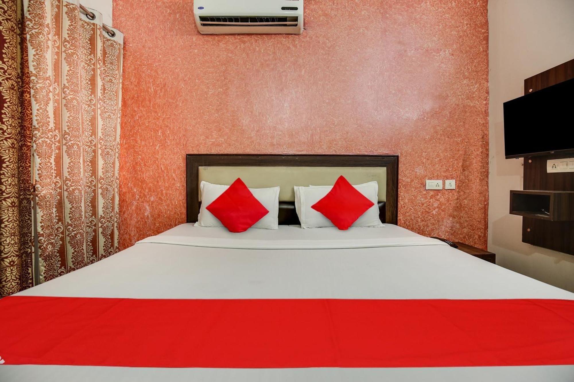 Mohali Hotel O Royal מראה חיצוני תמונה