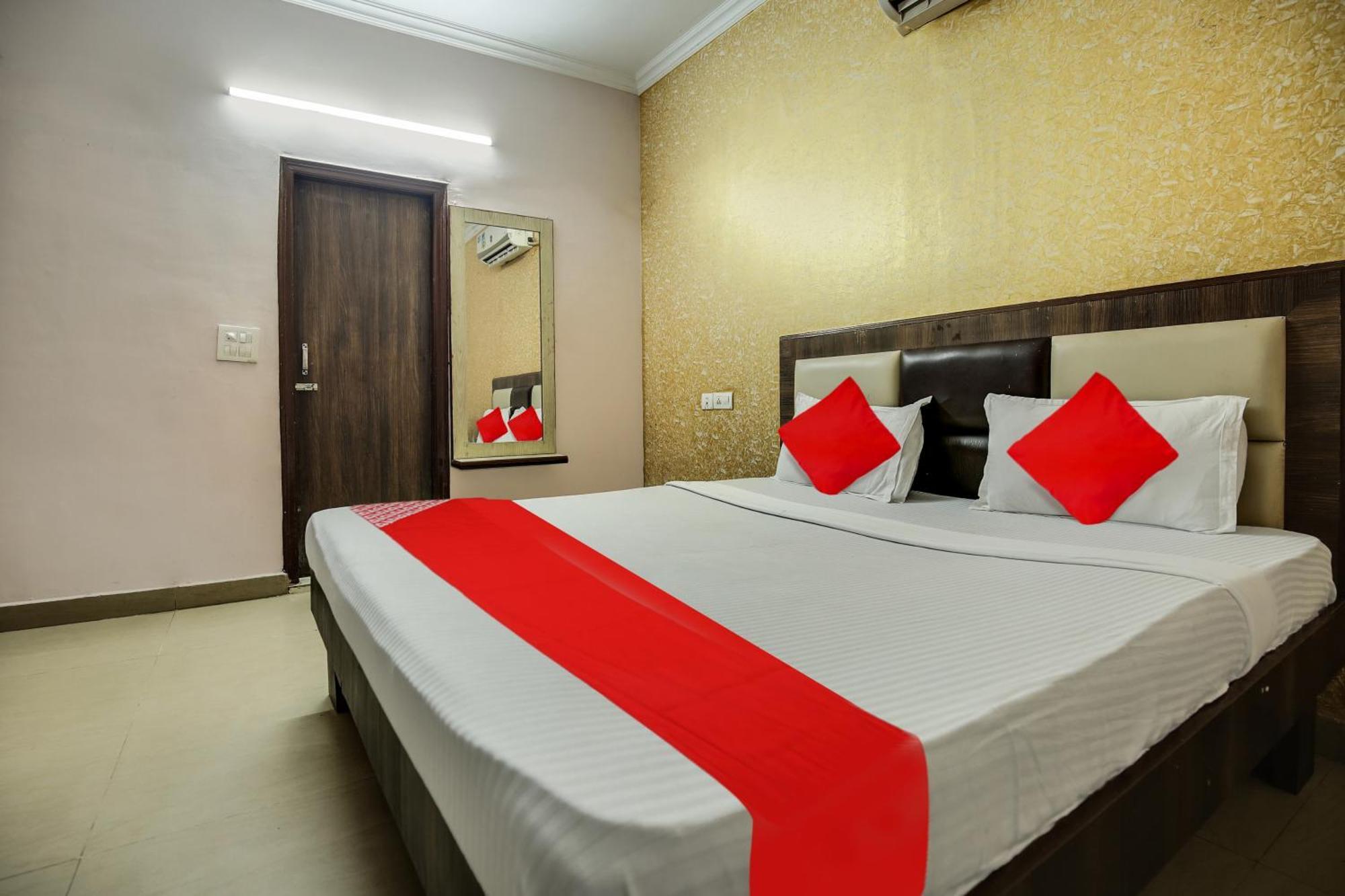 Mohali Hotel O Royal מראה חיצוני תמונה